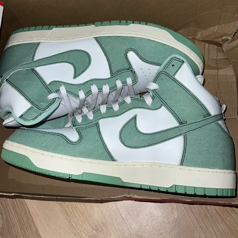 Brand New W Nike Dunk Hi 1985